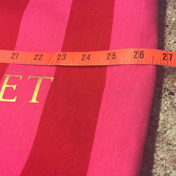 VICTORIA SECRET XX LARGE. BEACH BAG NWT - Picture 6 of 8